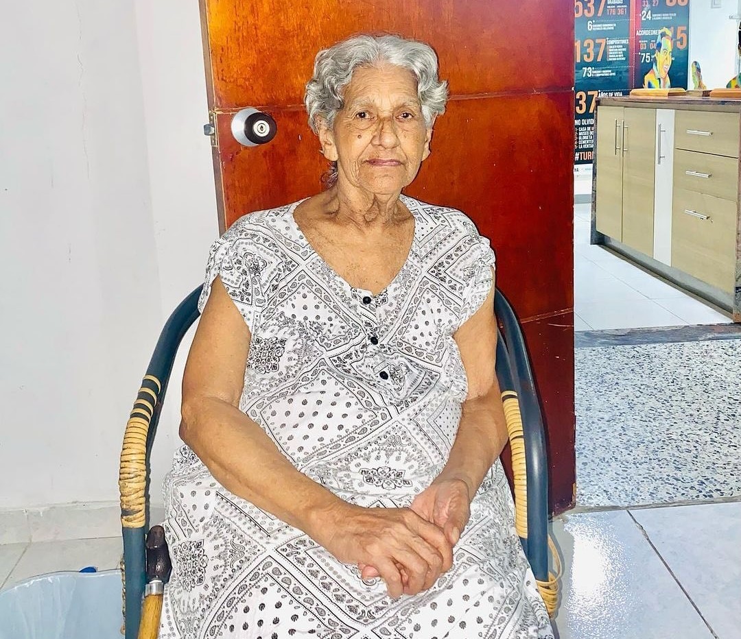 ¡Atención! Falleció 'Mamá Vila', madre de Diomedes Díaz 1 ¡Atención! Falleció 'Mamá Vila', madre de Diomedes Díaz Por medio de su Instagram, los allegados de Elvira Maestre, la reconocida madre de Diomedes Díaz, informaron su fallecimiento.