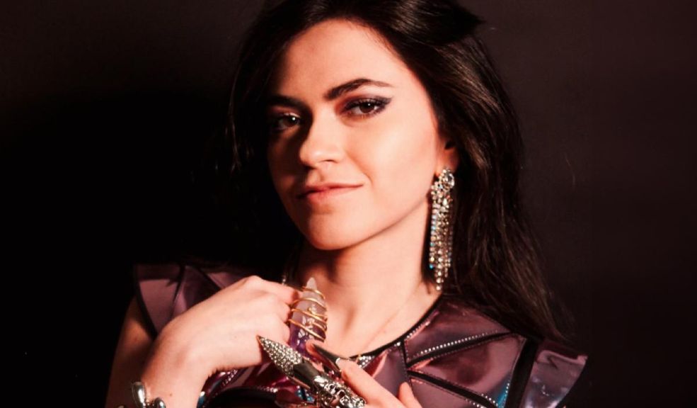 Ali Stone presenta su nuevo álbum 'Pandora': una experiencia musical revolucionaria La aclamada productora multiplatino y nominada al Latin Grammy, Ali Stone, continúa dejando su huella en la escena musical con el lanzamiento de su esperado álbum, 'Pandora'.
