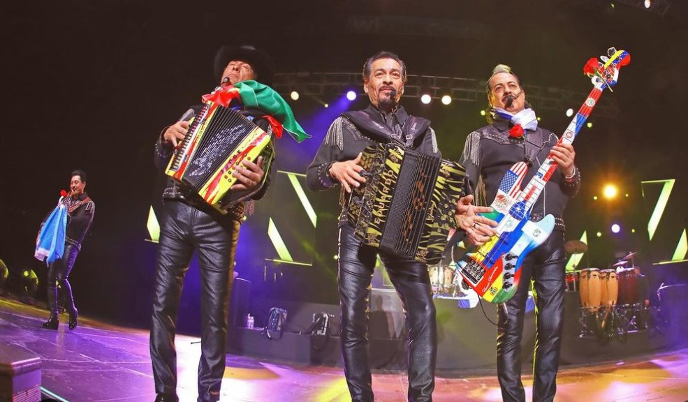 'Aquí mandan ellos' Los Tigres del Norte 1 'Aquí mandan ellos' Los Tigres del Norte Los reyes de la música mexicana, 'Los Tigres del Norte' han regresado para demostrar por qué a pesar de los años siguen mandando donde quiera que estén.