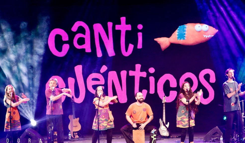 Canticuénticos y su gira de conciertos en Colombia para los más pequeños El aclamado grupo argentino de música infantil, Canticuénticos, ha anunciado una gira de conciertos en Colombia que promete llenar de alegría y diversión a grandes y chicos.