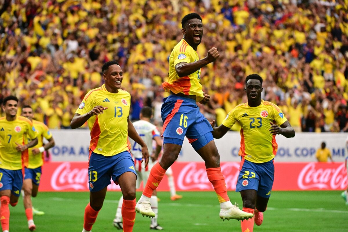 Colombia comenzó con pie derecho la Copa América Una vez más la Selección Colombia le regaló a su afición una tarde de alegría, esta vez en su debut en Copa América. En el estadio NRG de Houston (EE. UU.), el equipo de Néstor Lorenzo venció 2-1 a Paraguay y cumplió a su favoritismo en este duelo.