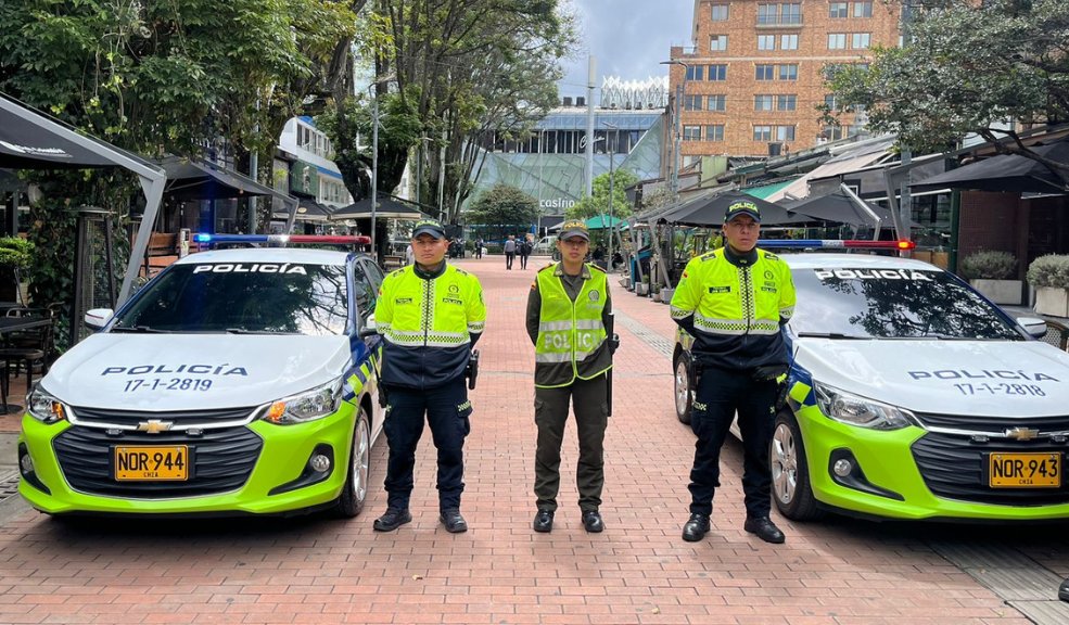 Copa América: Refuerzan la seguridad en zonas de gastrobares 9 Copa América: Refuerzan la seguridad en zonas de gastrobares En Bogotá hay más de 400 gastrobares que, durante la Copa América, esperan aumentar sus ventas en un 25%. Para ello, la Policía Metropolitana reforzará la seguridad de varias zonas de la ciudad para que los aficionados puedan disfrutar en paz.