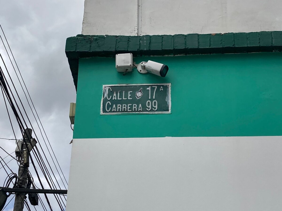 Crimen a bala en parque central de Fontibón 1 Crimen a bala en parque central de Fontibón Un ataque a bala cobró la vida de un joven en un parque de la localidad de Fontibón, este 05 de junio.