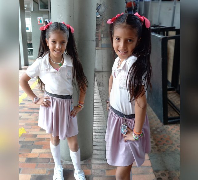 Detalles de la muerte de Sara, la niña que se ahogó en un salón de clases 1 Detalles de la muerte de Sara, la niña que se ahogó en un salón de clases Sara Camila Mateus, con tan solo 10 años, murió dentro del colegio Divino Maestro tras haberse ahogado mientras comía un mamoncillo. Su familia denuncia una posible negligencia que habría ocurrido dentro del salón de clases.