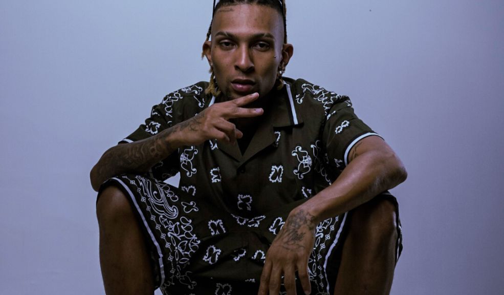 Deuxer estrena 'Yzto': una oda a la libertad y su pasión por las motos El cantante y compositor vallecaucano, Deuxer, lanza su nuevo single 'Yzto', una celebración de la libertad y la pasión por las motos.