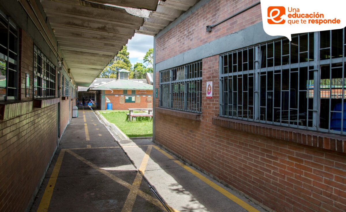 En Engativá estrenarán nuevas instalaciones de un colegio cerca a humedal 1 En Engativá estrenarán nuevas instalaciones de un colegio cerca a humedal El colegio La Palestina del barrio Santa María del Lago estrenará nuevas instalaciones. Cerca de 1.700 estudiantes que hacen parte del plantel educativo serán los beneficiados.