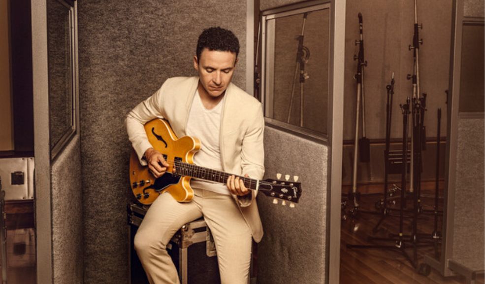 Fonseca estrena 'Pedacito de Playa', un merengue grabado en República Dominicana 4 Fonseca estrena 'Pedacito de Playa', un merengue grabado en República Dominicana La canción es una mezcla entre la letra romántica; a la que nos tiene acostumbrados el cantante y un ritmo alegre que resaltan la güira, la tambora y el acordeón típicos del merengue dominicano.