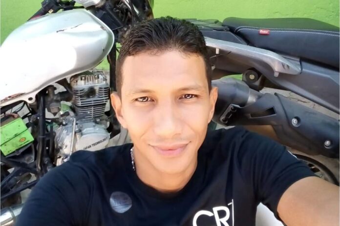 Hombre discutió con su pareja, salió a buscarla y una camioneta lo atropelló La víctima es un hombre de 44 años de edad, quien murió como consecuencia de los politraumatismos que sufrió.
