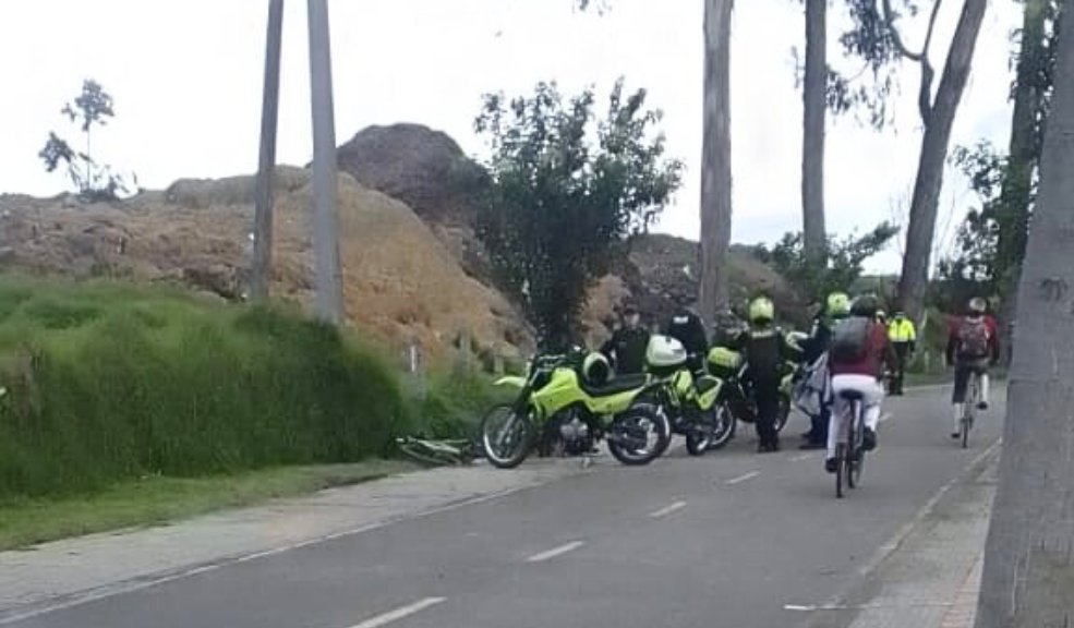 Hombre fue baleado en zona boscosa de Kennedy Este 11 de junio se registró un ataque a bala que dejó a un hombre sin vida en el barrio Villa Alsacia, localidad de Kennedy. Esto es lo que se sabe.