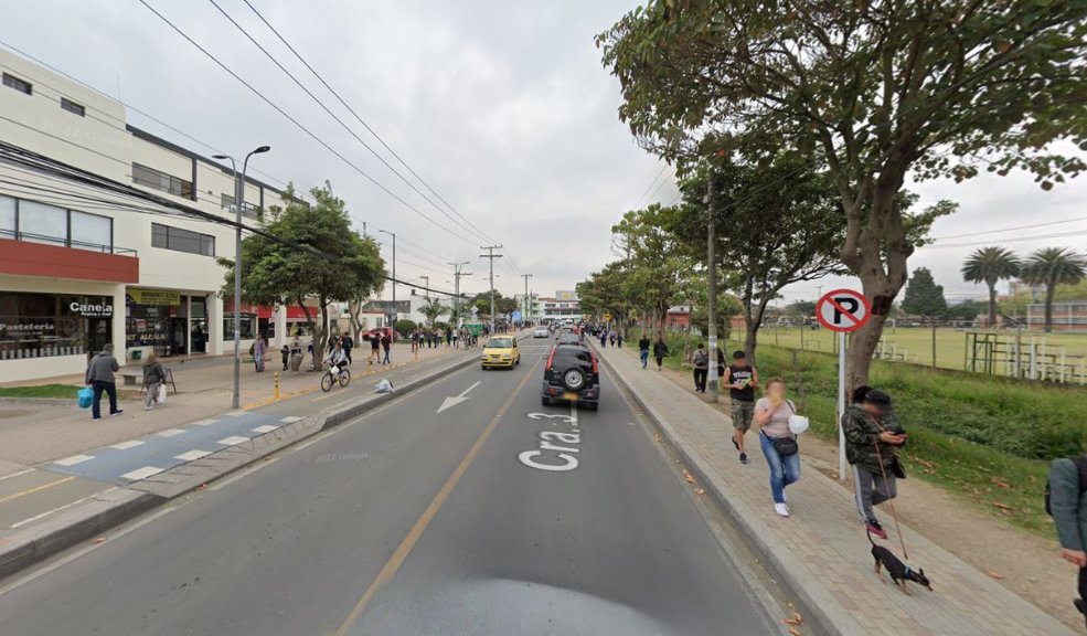 Hombre fue brutalmente atacado a la salida de su trabajo en Mosquera 1 Hombre fue brutalmente atacado a la salida de su trabajo en Mosquera El hombre recibió múltiples lesiones con arma blanca y dos disparos en una de sus extremidades superiores y pelvis. La víctima se recupera de sus heridas.