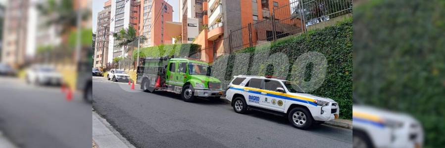 Impactante: ascensor se descolgó y dejó una persona muerta El ascensor únicamente funciona entre los pisos 20 y 21. Las autoridades investigan qué ocurrió.