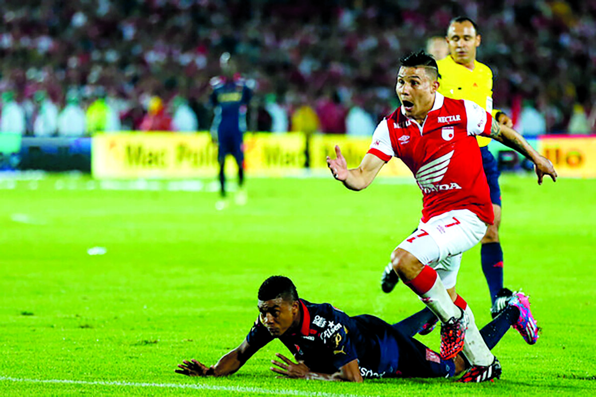 ¿Cómo le fue a Santa Fe en la vuelta de las finales de torneos cortos que jugó? Le contamos 2 ¿Cómo le fue a Santa Fe en la vuelta de las finales de torneos cortos que jugó? Le contamos Q’HUBO hizo el recuento de las siete finales que afrontó el cuadro ‘Cardenal’ en torneos cortos de la Liga y cómo le fue en los partidos de vuelta.