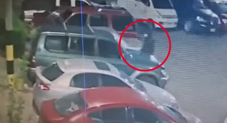 Ladrones robaron 3 carros de un parqueadero de Kennedy Tres sujetos robaron tres carros en la madrugada de este viernes en Kennedy. Las autoridades buscan a los delincuentes.