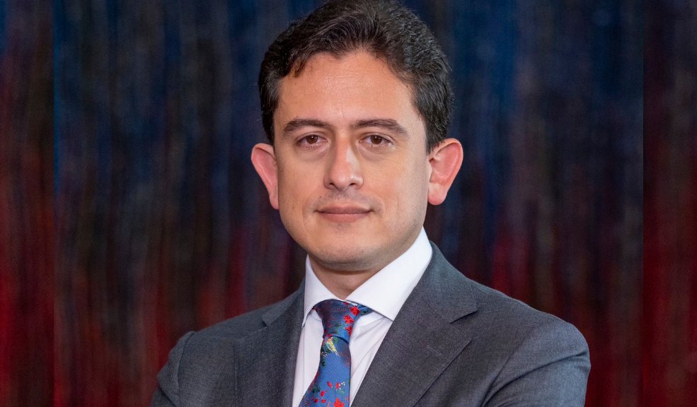 Los grandes retos que tendrá 'Mr.Taxes' como nuevo ministro de Comercio Al posesionar a Luis Carlos Reyes como nuevo ministro de Comercio, Industria y Turismo, en reemplazo de German Umaña, el presidente Petro mencionó los retos que Reyes, que se hizo muy conocido a través de redes sociales como 'Mr. Taxes', tendrá al liderar el comercio exterior del país.