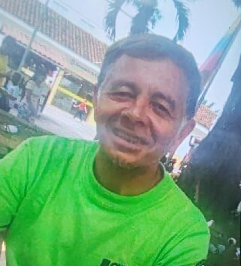 Murió don Rafael, el cuidador de carros, víctima del atentado en Jamundí 1 Murió don Rafael, el cuidador de carros, víctima del atentado en Jamundí Rafael González, el cuidador de carros que resultó gravemente herido, luego de que una moto cargada con explosivos, fuera detonada en el sector bancario de Jamundí (Valle del Cauca) falleció hoy en la mañana.