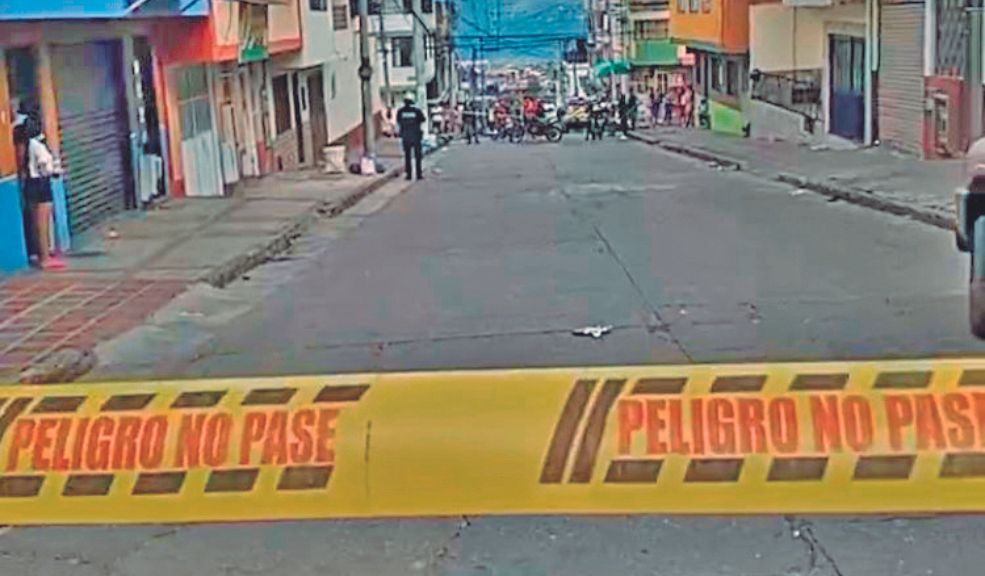 En medio de una riña una persona murió en Fusagasugá 10 En medio de una riña una persona murió en Fusagasugá La víctima fue un hombre de aproximadamente 30 años que estaría en condición de calle.