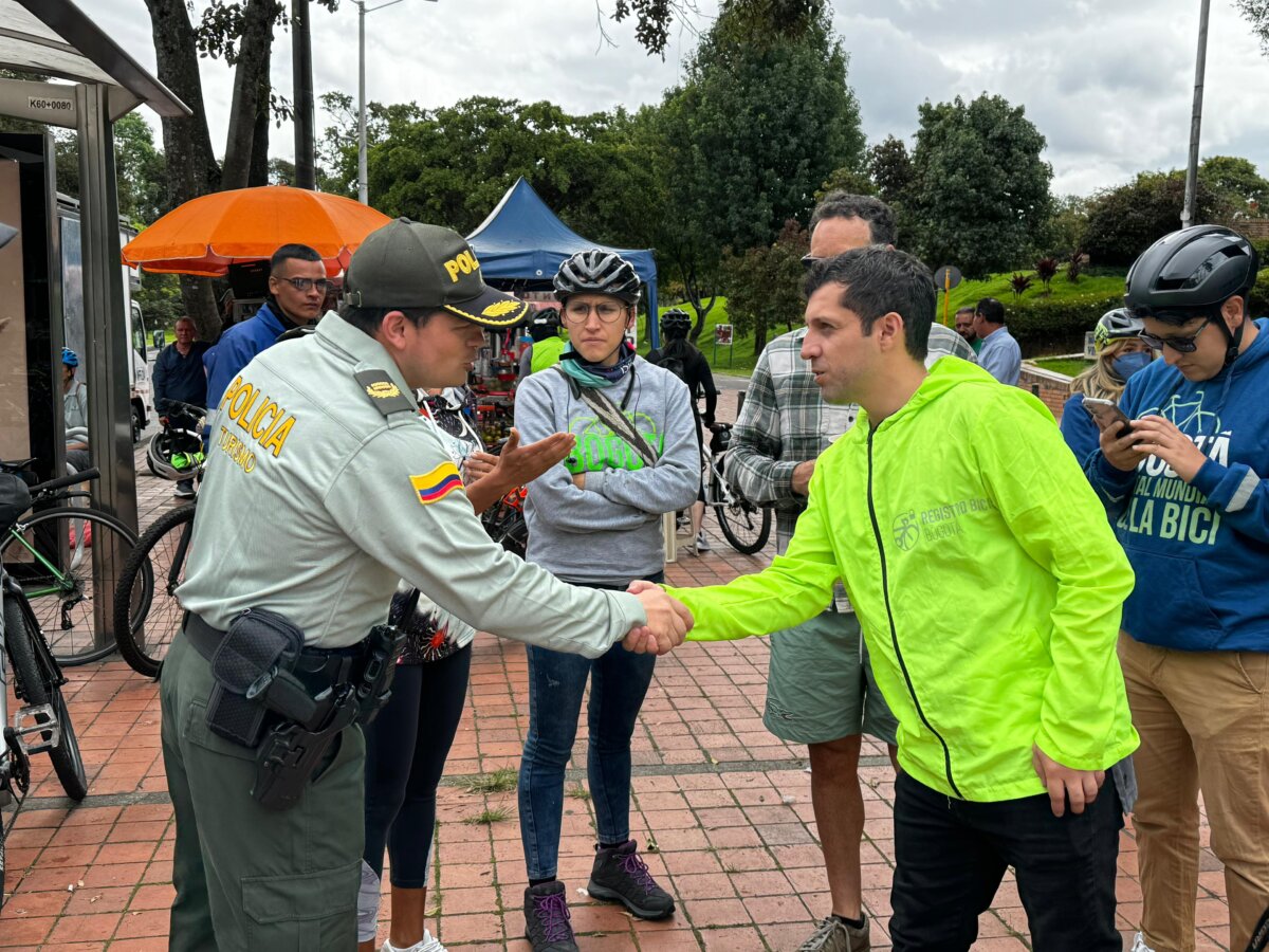 Día Internacional de la Bicicleta: policía entregó 25 bicis recuperadas La bicicletas que habían sido robadas fueron entregadas a sus propietarios.