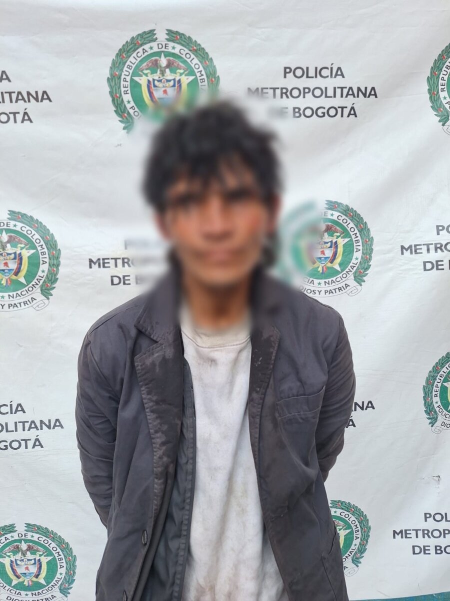 Capturan a hombre que envío panfletos amenazantes a directora de La Modelo Las autoridades informaron la captura de un hombre que había enviado panfletos amenazantes a la directora de la cárcel La Modelo, Nancy Socorro Pérez.