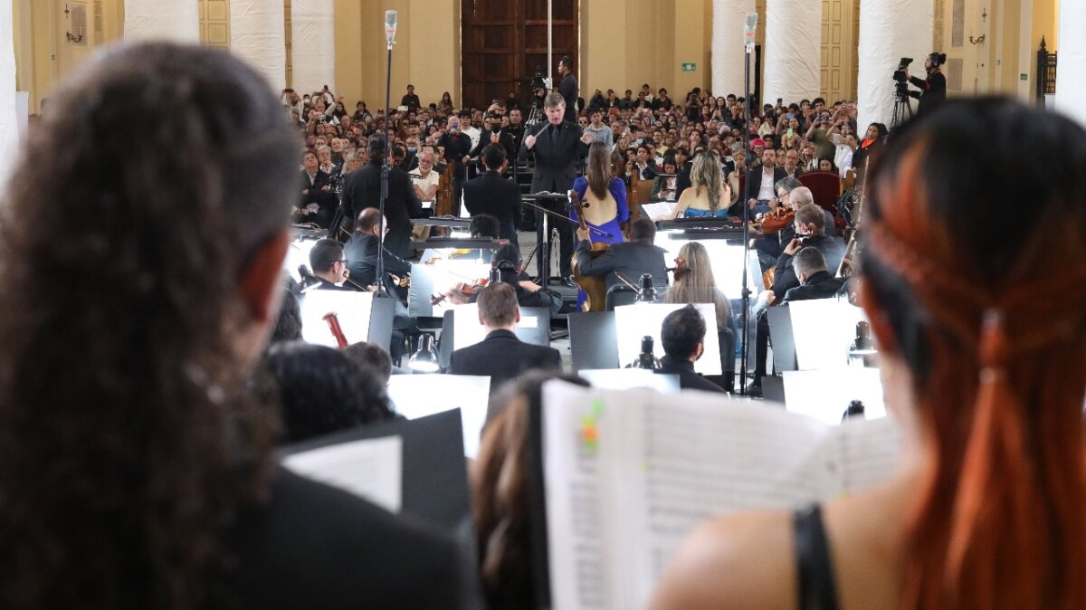 La Filarmónica de Bogotá le rinde un homenaje a la 'Novena Sinfonía' de Anton Bruckner 1 La Filarmónica de Bogotá le rinde un homenaje a la 'Novena Sinfonía' de Anton Bruckner La Filarmónica de Bogotá presentará las obras de Blas Emilio Atehortúa y Anton Bruckner en el auditorio León de Greiff y la Catedral Primada de Colombia. Prográmese.