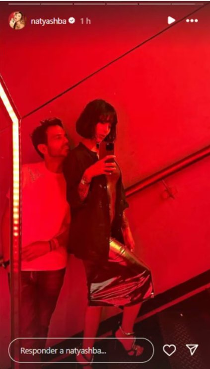 ¿Alejandro Estrada tiene nuevo amor? Esta foto lo delataría Alejandro Estrada estaría dándose una nueva oportunidad en el amor.