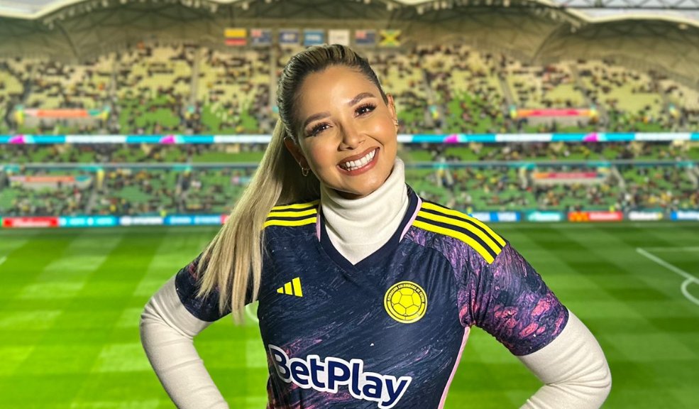 Así bajaron a Melissa Martínez de un avión en pleno cubrimiento de Copa América 1 Así bajaron a Melissa Martínez de un avión en pleno cubrimiento de Copa América La periodista deportiva, Melissa Martínez, protagonizó un momento que calificó como humillante. Esto fue lo que sucedió.