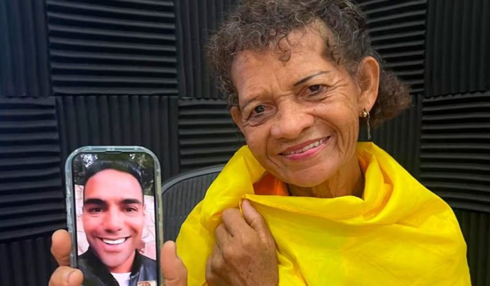 Así sorprendió Radamel Falcao a Alexy, autora del 'Viva Colombia, viva Falcao' La cartagenera cumplió uno de sus más grandes sueños: conocer a Falcao.