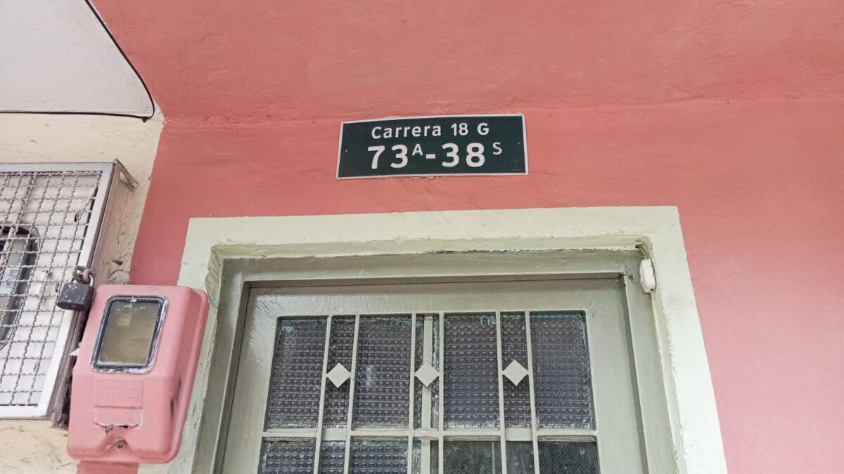Ataque a bala cobró la vida de Jhon en Ciudad Bolívar 1 Ataque a bala cobró la vida de Jhon en Ciudad Bolívar Un joven de 18 años fue asesinado en la noche del viernes en el barrio Estrella Alta, en la localidad de Ciudad Bolívar.