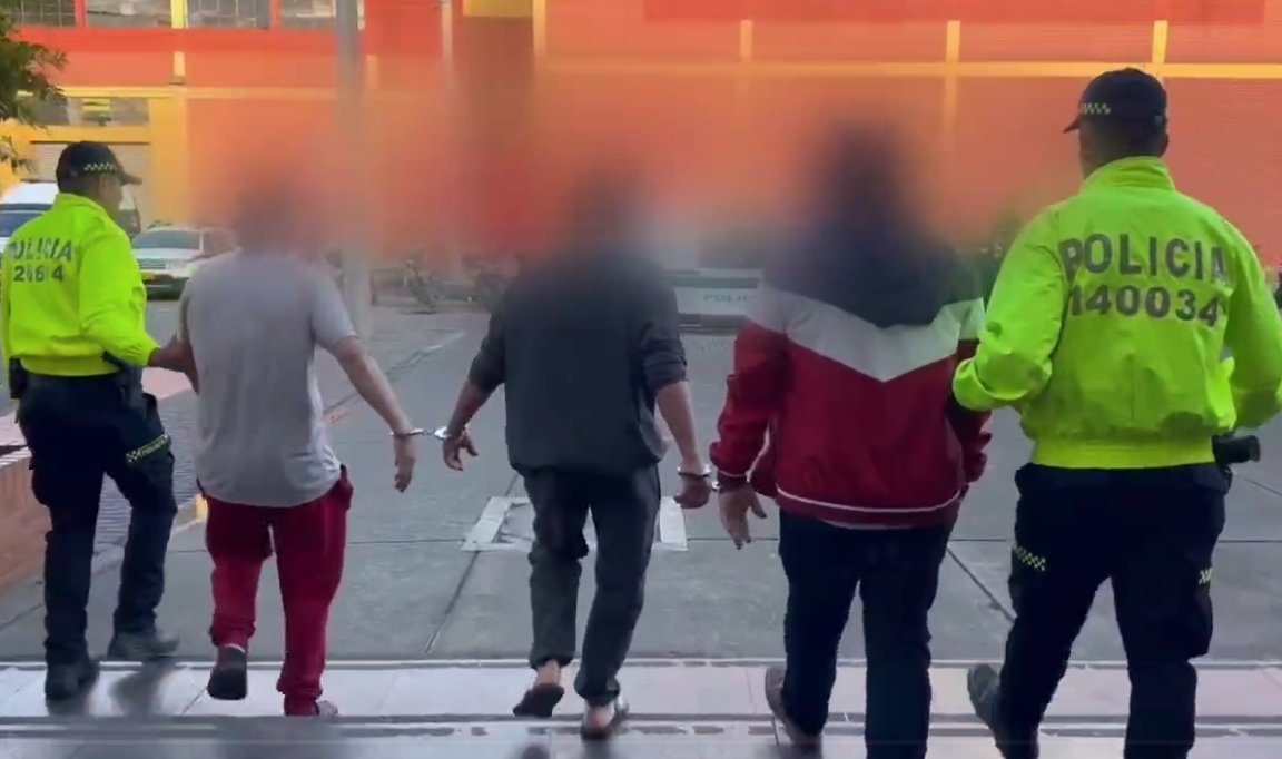 Cayeron 5 sujetos que cometieron atroces delitos sexuales contra menores en Bogotá 1 Cayeron 5 sujetos que cometieron atroces delitos sexuales contra menores en Bogotá La Sijin ha llevado a cabo importantes capturas gracias a las denuncias de ciudadanos y familiares de los menores víctimas, quienes identificaron a los agresores, lo que permitió iniciar procesos de judicialización en menos de seis meses.
