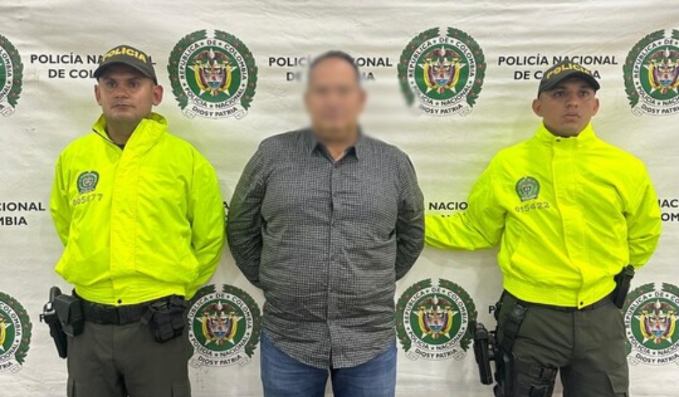 Cayó 'Patilla' mano derecha de 'Chiquito Malo' jefe del Clan del Golfo Mientras se movilizaba en una camioneta por la vía Medellín-Montería, a la altura del corregimiento Los Manguitos, del municipio de Planeta Rica, fue capturado uno de los hombres de mayor confianza de Jovanis de Jesús Ávila Villadiego 'Chiquito Malo'.