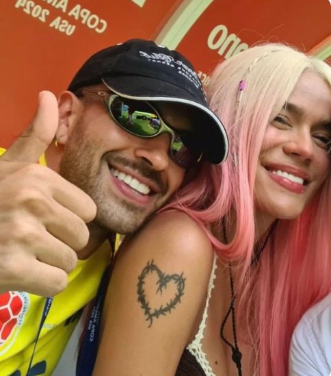 EN VIDEO: Así fue el apasionado beso entre Karol G y Feid en la final de la Copa 1 EN VIDEO: Así fue el apasionado beso entre Karol G y Feid en la final de la Copa Karol G y Feid demostraron el profundo amor que se tienen en público.