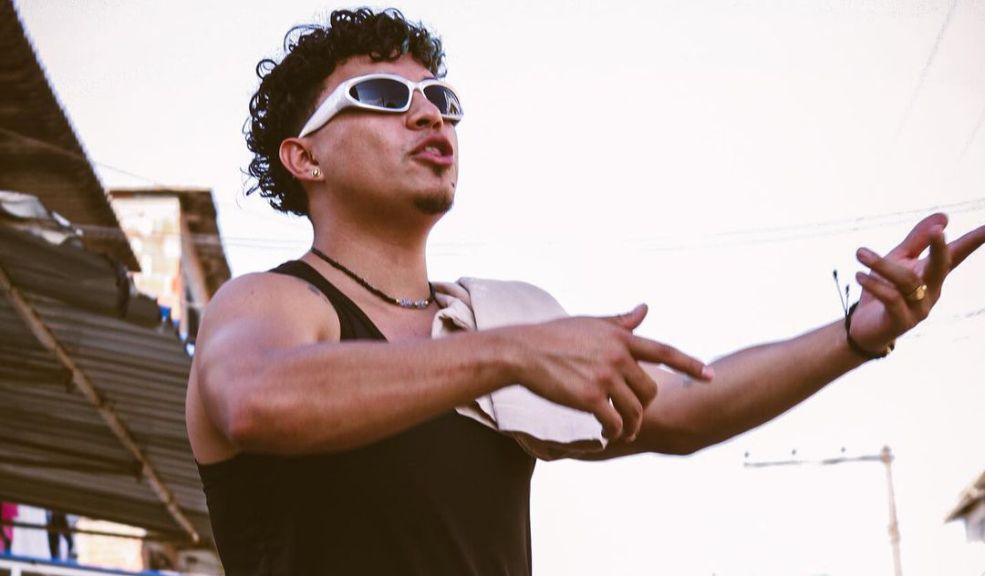 VallesT sobre la Red Bull Internacional: "Estoy ready para enfrentar al que me toque" 3 VallesT sobre la Red Bull Internacional: "Estoy ready para enfrentar al que me toque" El mejor freestyler del país, VallesT, junto a otros dos compatriotas, participarán este sábado en la Red Bull Batalla Internacional, en España. Así llega a esta competencia, en la que espera volver a una final y darle un título al país.