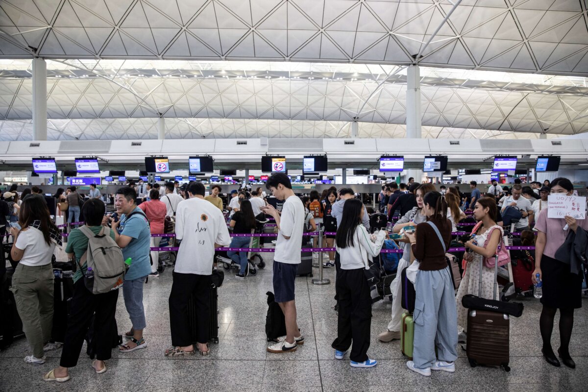 Falla de Microsoft genera caos a nivel mundial: hay problemas en aerolíneas 1 Falla de Microsoft genera caos a nivel mundial: hay problemas en aerolíneas Uno de los mayores fallos informáticos de los últimos años provocó este viernes caos en todo el mundo, afectando a aerolíneas internacionales, bancos y empresas de telecomunicaciones.