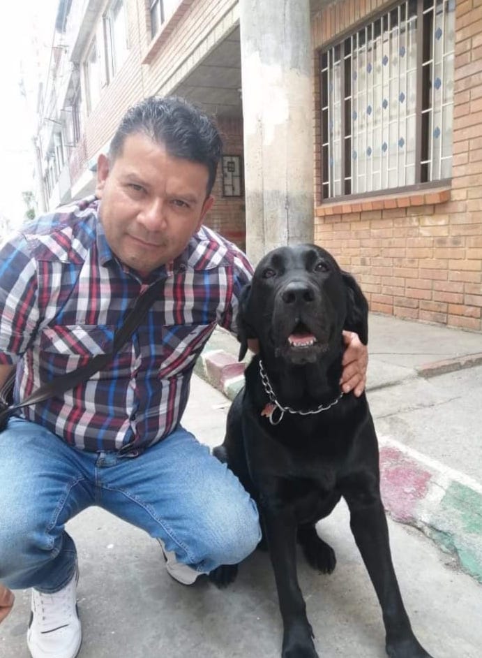 Familia pide justicia por muerte de Gilberto en Bosa: “lo mataron por envidia” 1 Familia pide justicia por muerte de Gilberto en Bosa: “lo mataron por envidia” Q'HUBO conoció los detalles de la muerte de Gilberto, quien fue baleado al frente de su negocio en la localidad de Bosa.