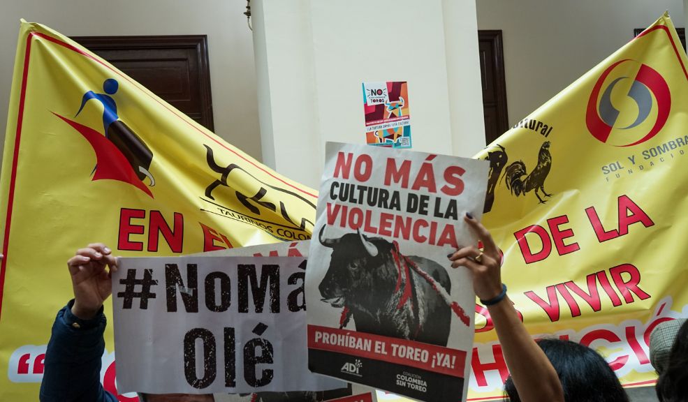 Gobierno sancionará hoy la ley que prohíbe las corridas de toros Este lunes se realizará por parte del Gobierno la sanción de la ley que prohíbe las corridas de toros en todo el país.