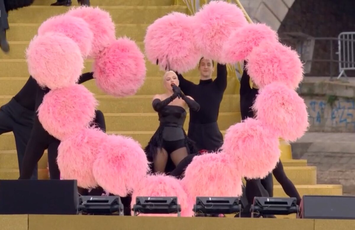 EN IMÁGENES: Lady Gaga se lució en la inauguración de los Juegos Olímpicos 1 EN IMÁGENES: Lady Gaga se lució en la inauguración de los Juegos Olímpicos La artista norteamericana Lady Gaga llegó a Francia para participar en la apertura de las justas.