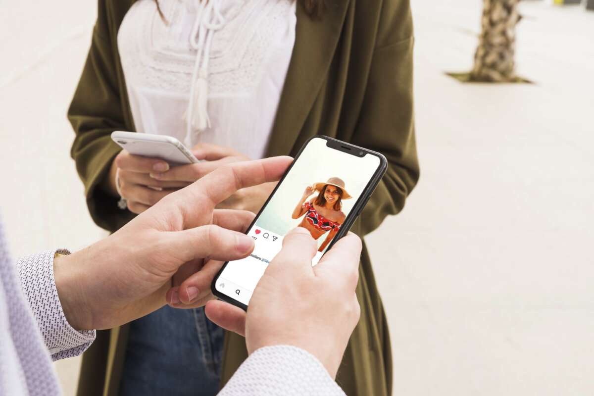 Las redes sociales son una posible causa de confusión cuando se elige una pareja 1 Las redes sociales son una posible causa de confusión cuando se elige una pareja Un estudio reveló que la mitad de los jóvenes se sienten confundidos a la hora de elegir una pareja como consecuencia del uso de las redes sociales.