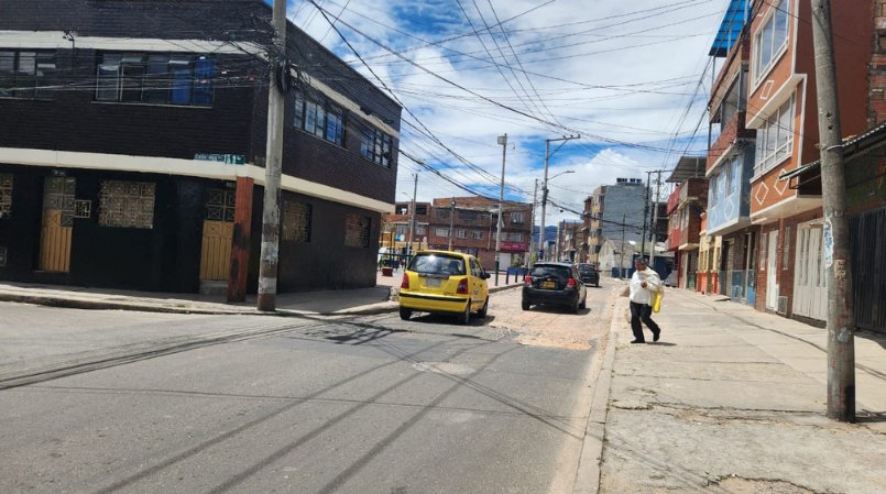Manuel, el hombre que falleció en medio de violenta riña en Rafael Uribe 1 Manuel, el hombre que falleció en medio de violenta riña en Rafael Uribe En una de las solitarias y tranquilas calles del barrio El Claret, en la localidad de Rafael Uribe, se presentó una acalorada y violenta riña en la madrugada de este lunes, la cual dejó como resultado la muerte de Deivis Manuel Miranda Castillo.