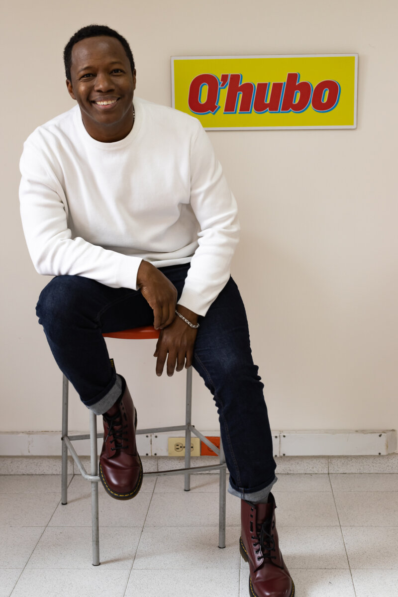 Mauro Castillo vuelve a la salsa romántica 1 Mauro Castillo vuelve a la salsa romántica En entrevista con Q'HUBO el cantante de salsa, Mauro Castillo, no contó detalles de último lanzamiento.