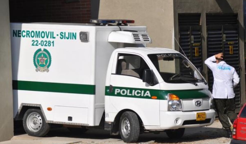 Menor de 14 años sería el responsable de la muerte de padre e hija en Suba 1 Menor de 14 años sería el responsable de la muerte de padre e hija en Suba En la noche de este lunes 29 de julio, se registró un crimen que tiene conmocionados a los residentes de Suba, pues al parecer, el responsable de la muerte de un padre y su hija sería un adolescente de 14 años.