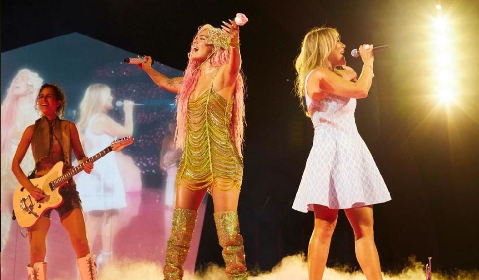 “Pensé que jamás volvería al escenario”: Amaia Montero cantó con Karol G en el Bernabéu La cantante española ha enfrentado una fuerte depresión que la alejó de los escenarios, ¡pero Karol G la hizo volver!