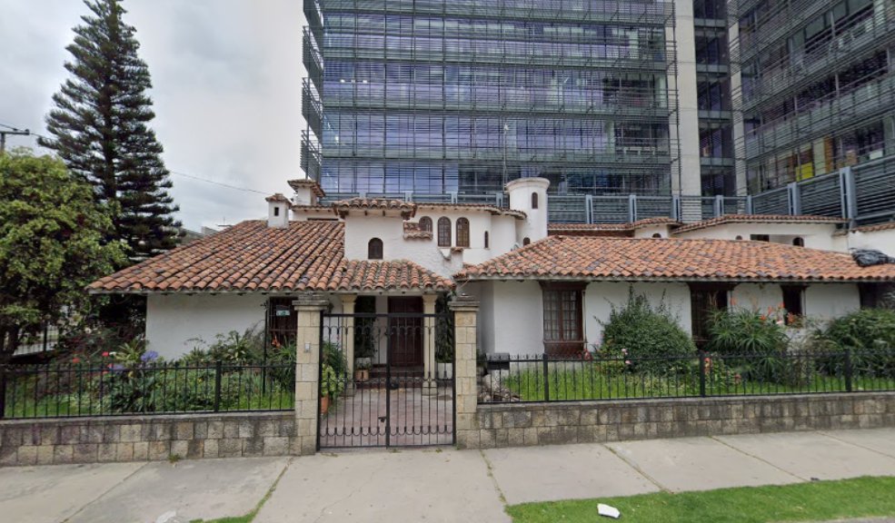 Sellan lujosa mansión por realizar fiestas con menores de edad en Usaquén Las autoridades realizaron un operativo en 'La Mansión Chicó', en el que encontraron a más de 160 menores de edad participando en fiestas clandestinas.