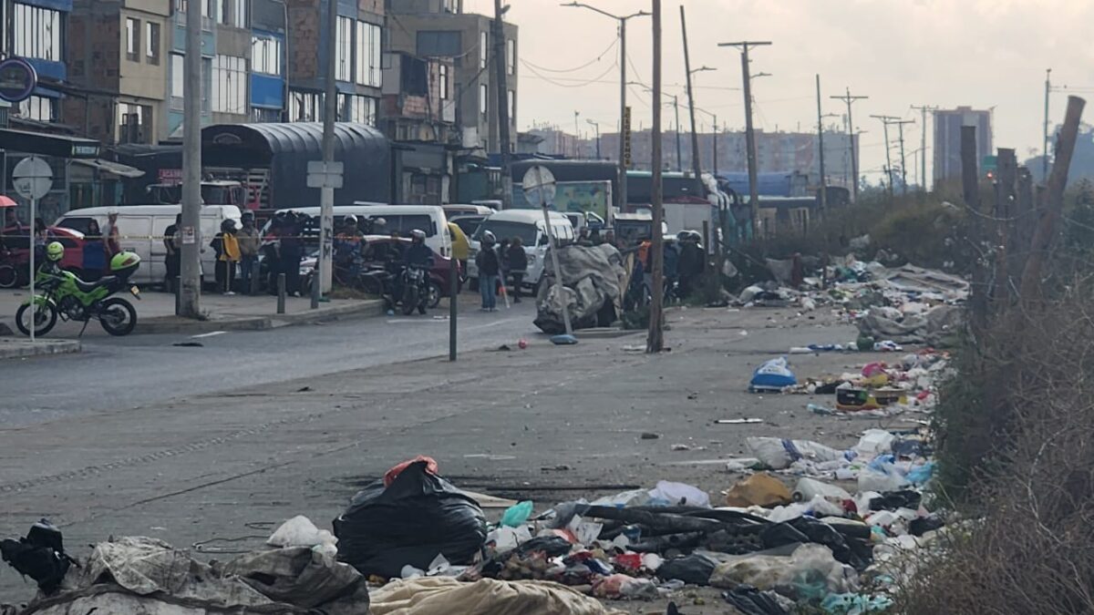 Aterrador: Encuentran cuerpo embolsado en Patio Bonito 1 Aterrador: Encuentran cuerpo embolsado en Patio Bonito Las autoridades hallaron el cuerpo de un hombre con signos de violencia. Esto es lo que se sabe.
