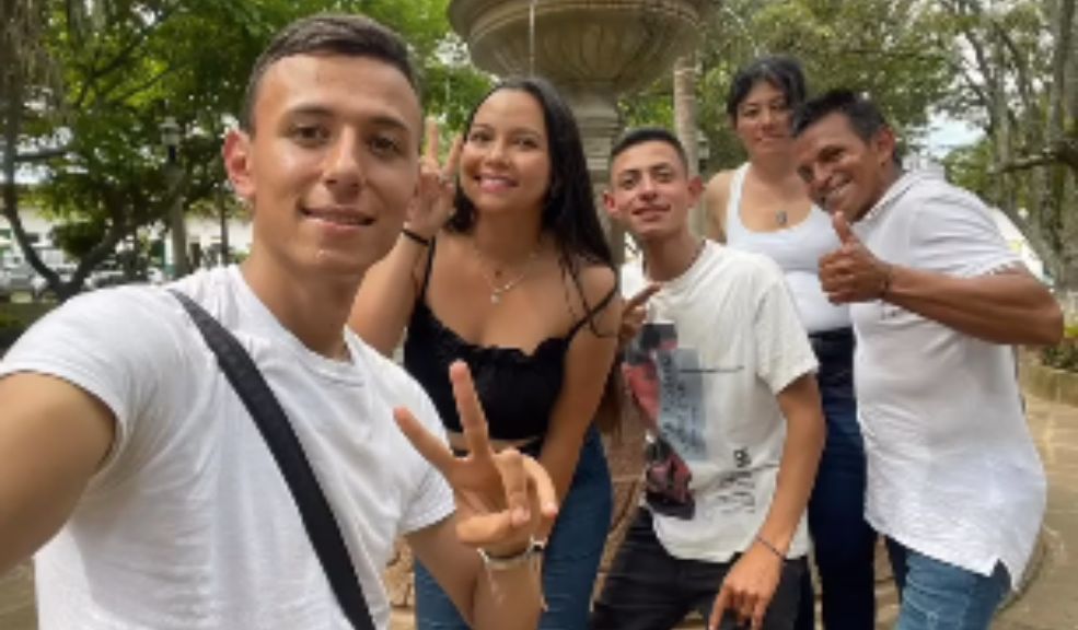 EN VIDEO: Vidente reveló quién sería el supuesto asesino de la madre de 'Los Patojos' 'Alexandra vidente mundial' entregó sus declaraciones sobre la muerte de la madre de 'Los Patojos', por medio de Tik Tok.