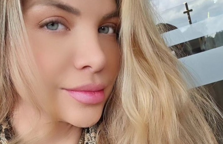 "Empecé a consumir desde el colegio": Angélica Jaramillo revela su lucha con las drogas En entrevista exclusiva para Q'HUBO, Angélica Jaramillo habló sobre su relación con las drogas y lo que viene para su vida.