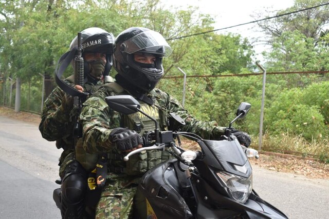 Gobierno presenta el Servicio Social para la Paz como alternativa al Servicio Militar Obligatorio 1 Gobierno presenta el Servicio Social para la Paz como alternativa al Servicio Militar Obligatorio Esta medida, llamada Servicio Social para la Paz, forma parte de la política de Paz Total y Seguridad Humana y tiene como objetivo ofrecer a los jóvenes una opción para contribuir a la construcción de paz en el país, al tiempo que define su situación militar.