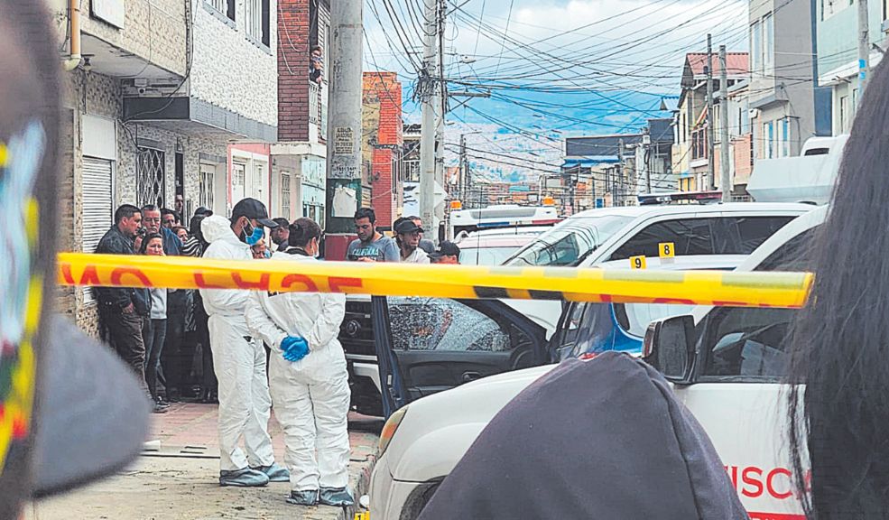 Hombre fue baleado cuando salía de su casa en Tunjuelito 1 Hombre fue baleado cuando salía de su casa en Tunjuelito A tan solo cinco cuadras del CAI de Venecia (Tunjuelito), un atroz y violento ataque sicarial cobró la vida de un hombre que estaba saliendo de su vivienda en su vehículo.