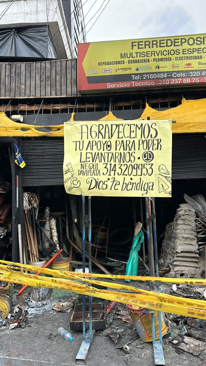Incendio acabó con una empresa familiar en Usaquén 1 Incendio acabó con una empresa familiar en Usaquén Un voraz incendio acabó con una empresa familiar ubicada en la Calle 140 con Carrera 18 - 47, en la localidad de Usaquén el pasado 6 de agosto, la cual llevaba 33 años de fundada y de la que dependían muchas personas.