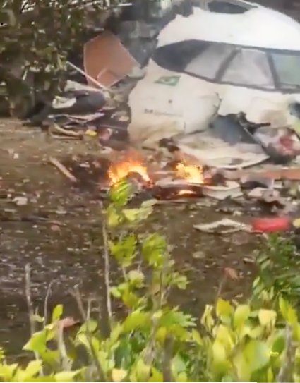 EN VIDEO: Momento en el que avión con 62 pasajeros se desploma en Brasil 1 EN VIDEO: Momento en el que avión con 62 pasajeros se desploma en Brasil La caída de un avión tiene conmocionados a los brasileños, pues, al parecer, no hay sobrevivientes.