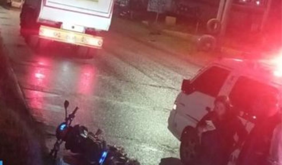 Motociclista murió tras chocar con camión de basura en Usme La madrugada de este domingo, un trágico accidente de tránsito cobró la vida de una motociclista en la localidad de Usme.