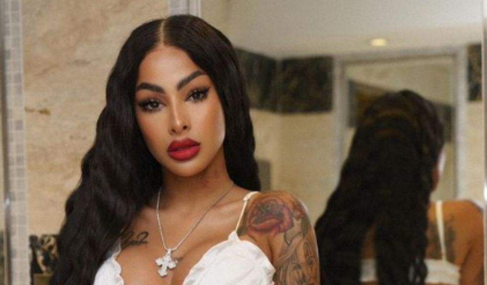 ¡Explosivas imágenes! Filtran videos íntimos de Yailin 'La Más Viral' 2 ¡Explosivas imágenes! Filtran videos íntimos de Yailin 'La Más Viral' La cantante dominicana Yailin, 'La Más Viral', se encuentra en el centro de una nueva controversia tras la filtración de varios videos en los que aparece sosteniendo relaciones sexuales. En una de las grabaciones, se puede ver claramente el rostro de la artista, lo que ha generado gran revuelo en las redes sociales.